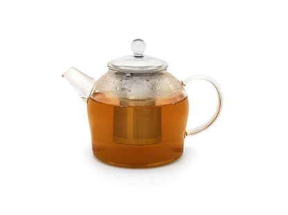 500ml clear glass teapot with a metal infuser filled with tea on a white background